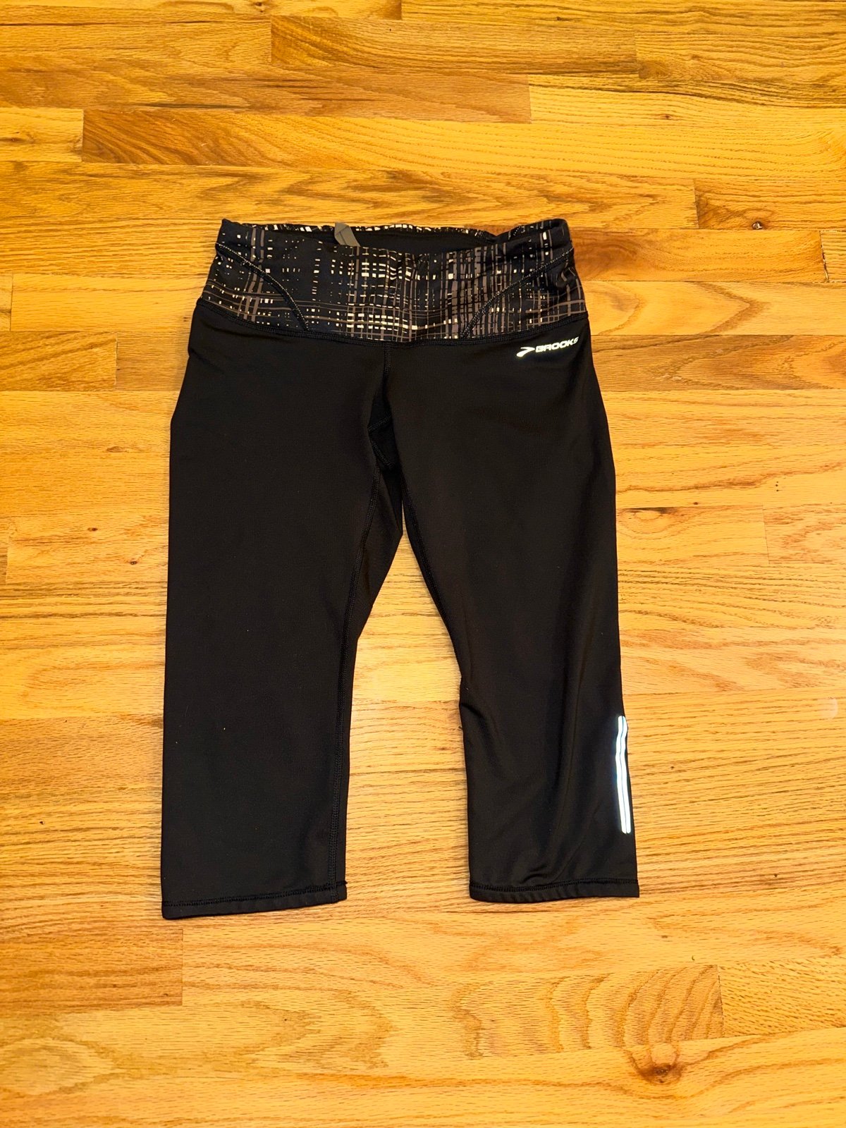 BROOKS equilibrium technology tights for women size S new nevernever worn black