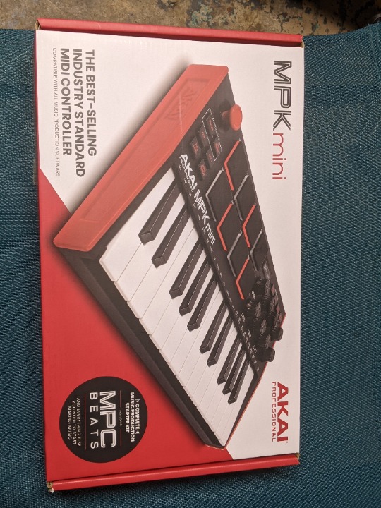 Akai MPK mini