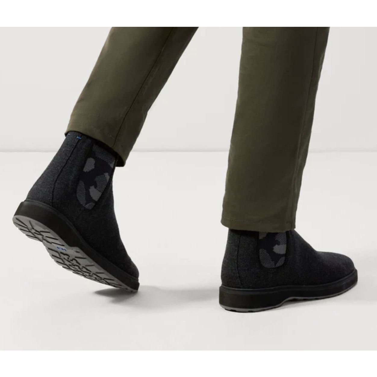 Rothy’s Merino Wool Chelsea Boots Dark Gray Men’s Size 9.5 NEW