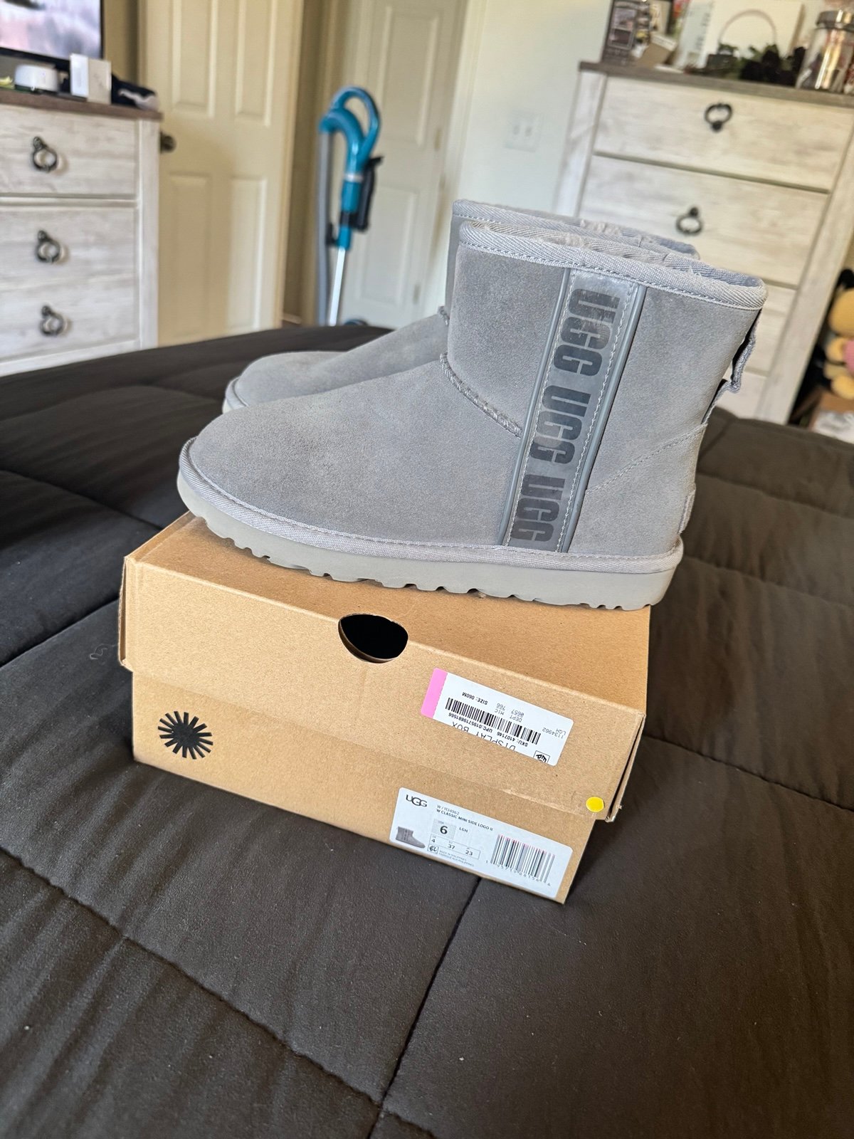 UGG Classic Mini With Side Logo