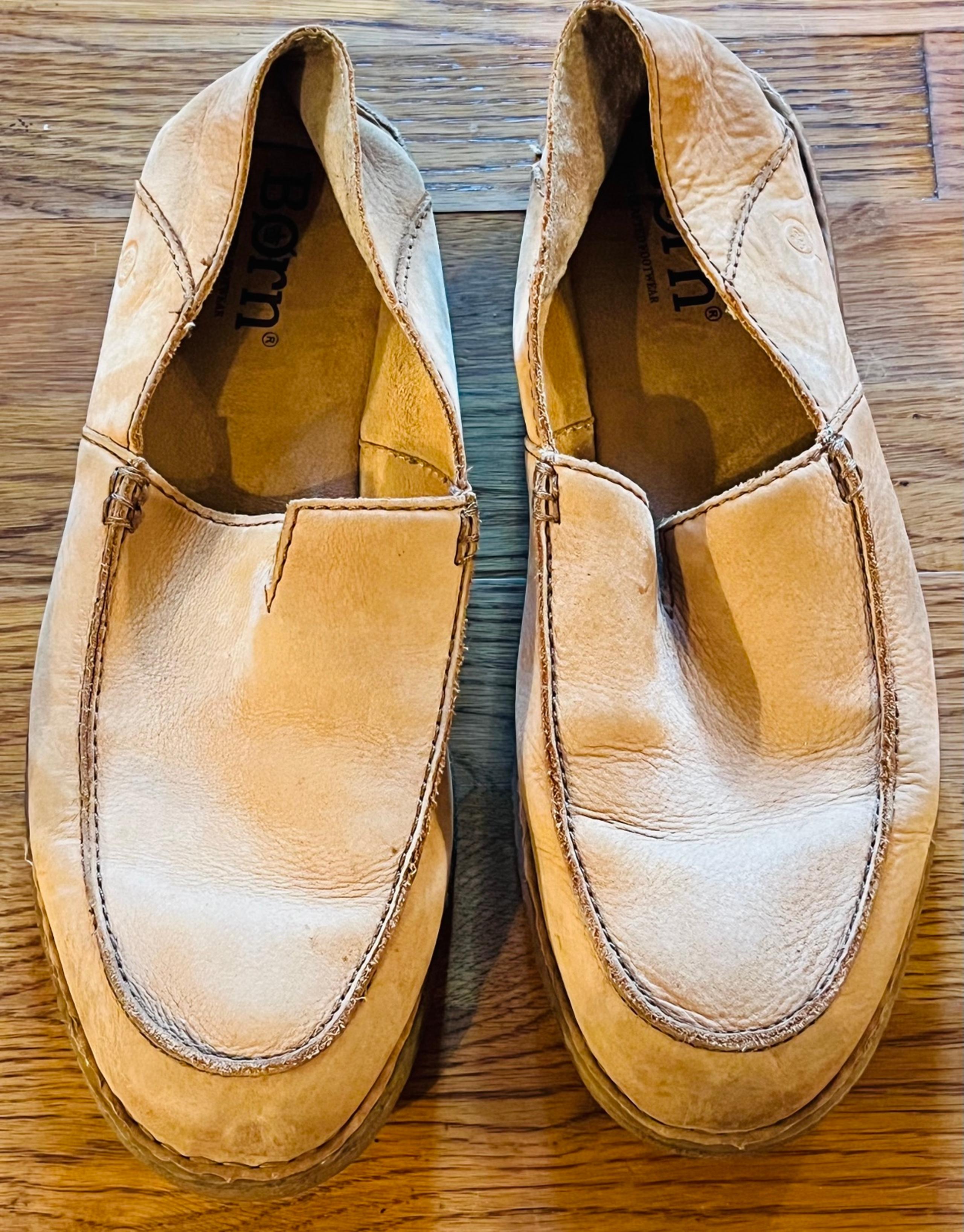 Born Men’s Loafers, size 10M, EUC