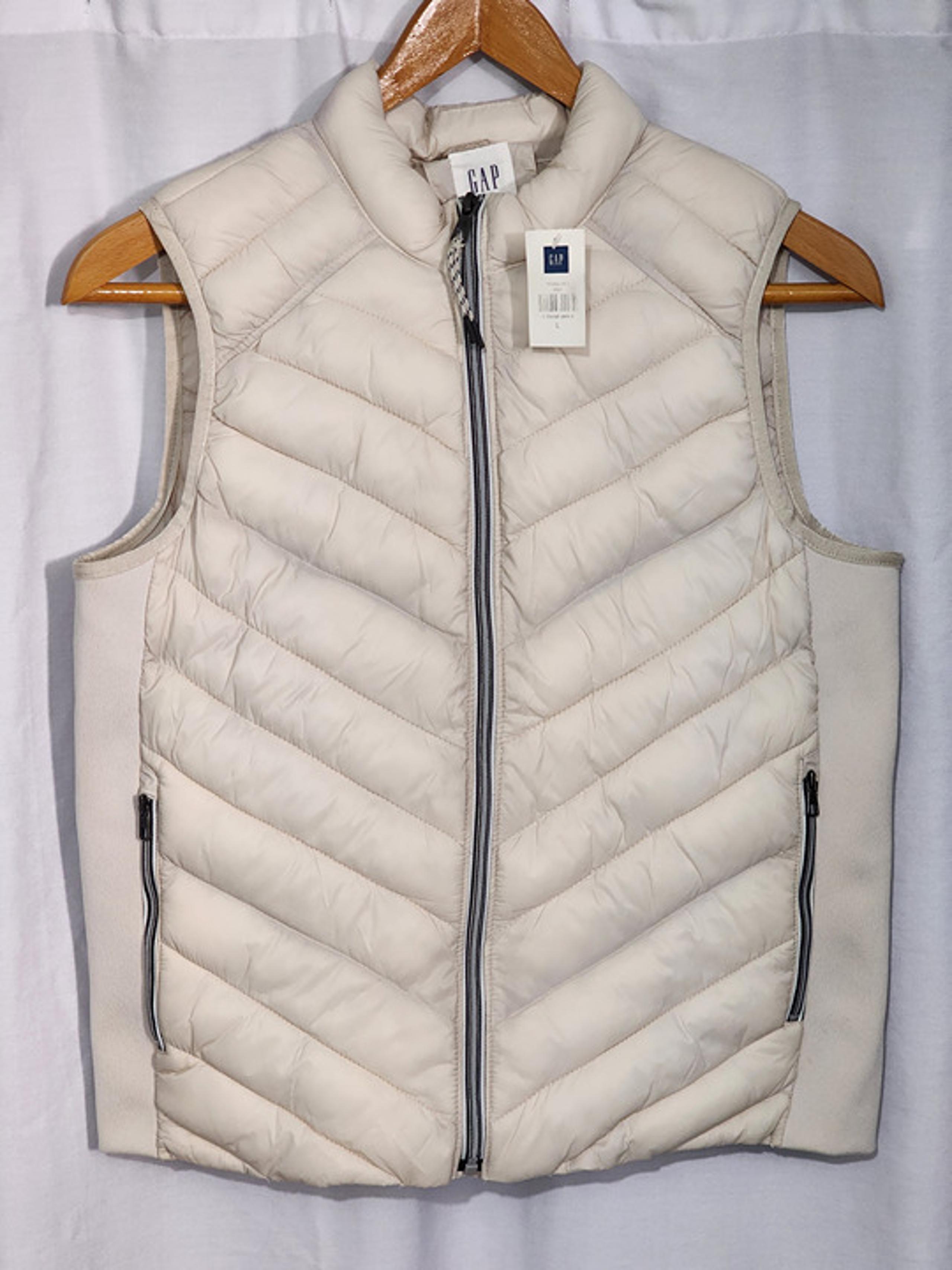 Gap White Ivory Puffer Vest Women's Large w/ Tag NWT Full Zip