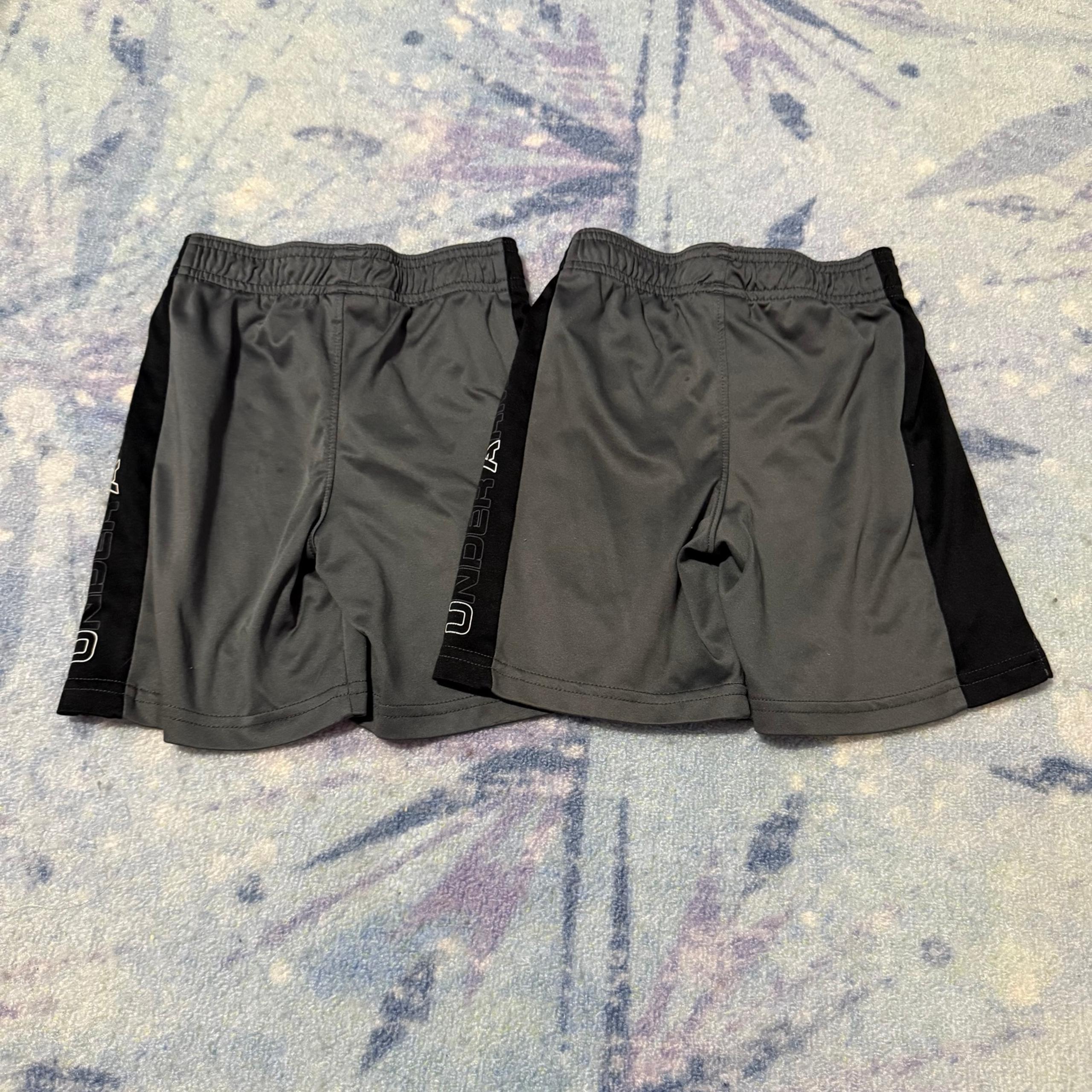 Under Armour US Kids Twins Twin Set Gray Black Shorts Size 4T