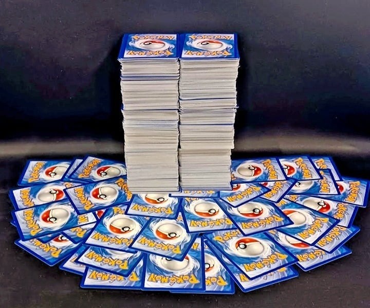 1000 POKEMON CARDS Premium Collection Lot W/ 60 FOILS & RARESp Acrylic Paintukee