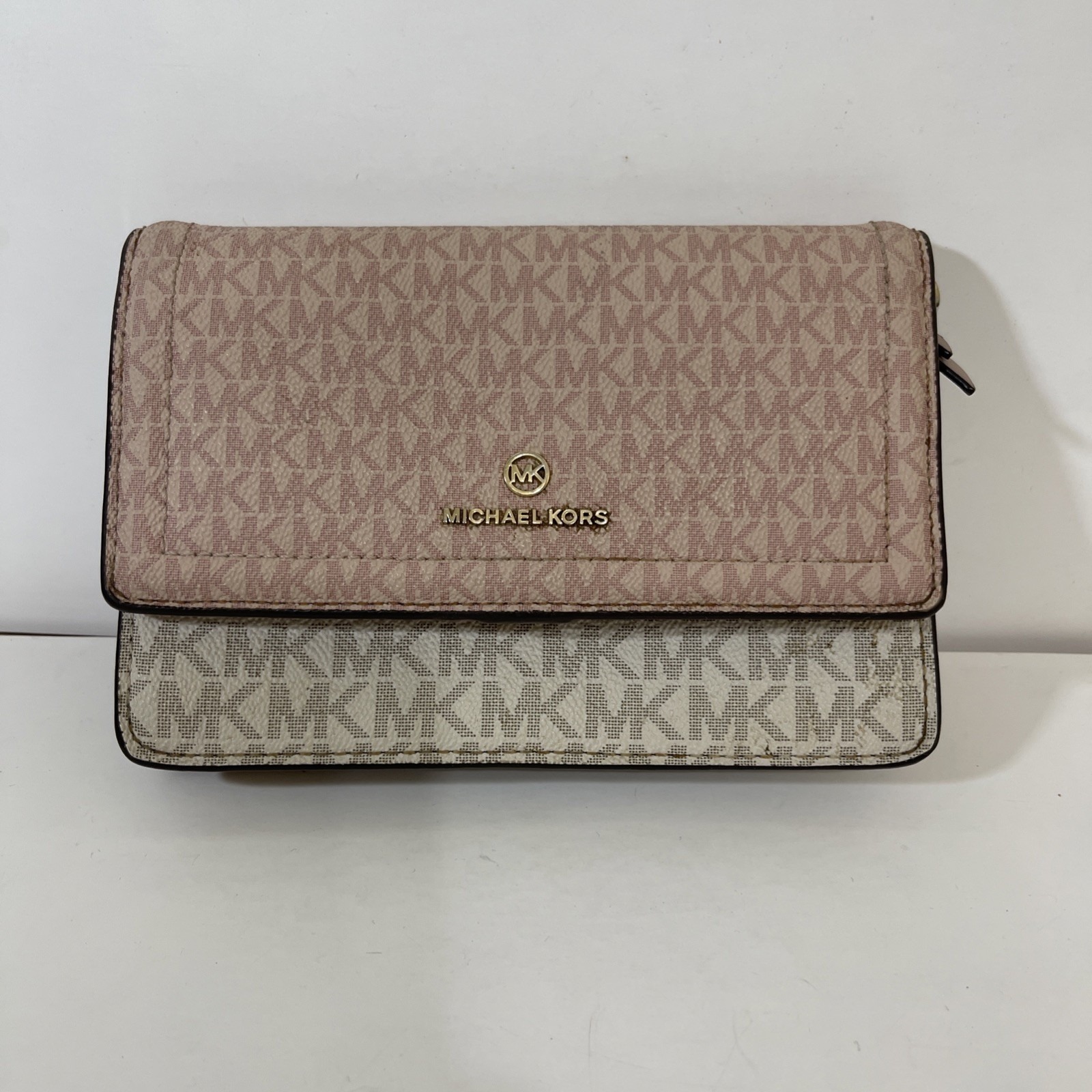 Michael Kors Jet Set Small Logo Smartphone Convertible Crossbody Bag