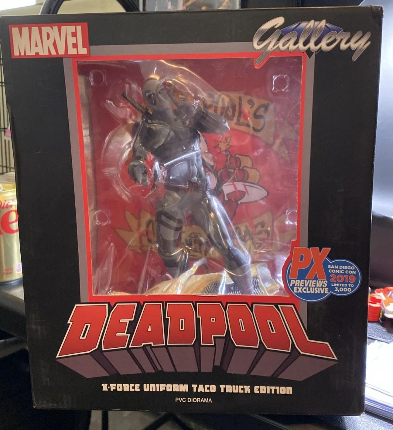 Marvel Gallery Deadpool Taco Truck Statue Diamond Select Diorama!