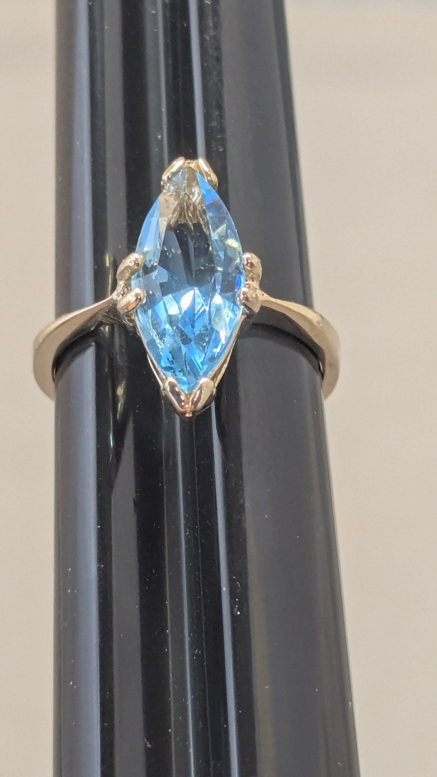 Women's ring size 7 and 1/2