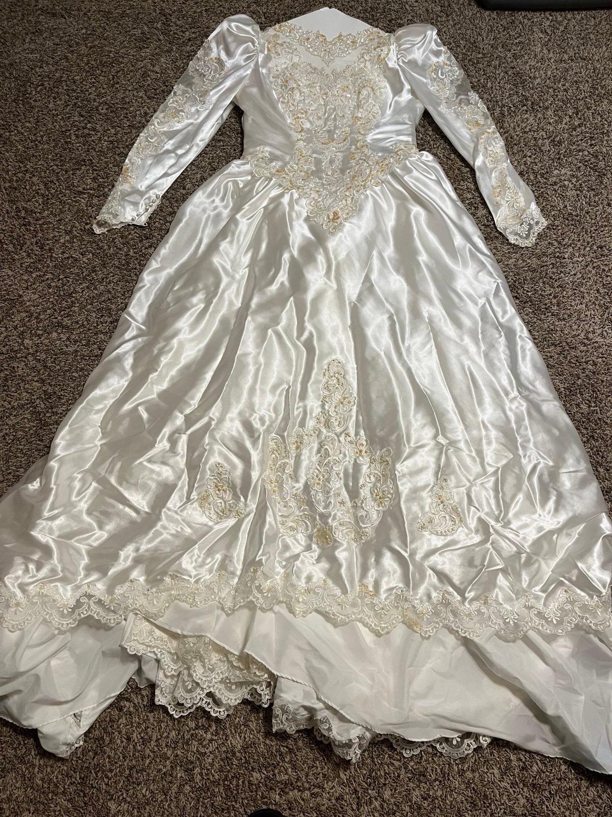 Wedding gown