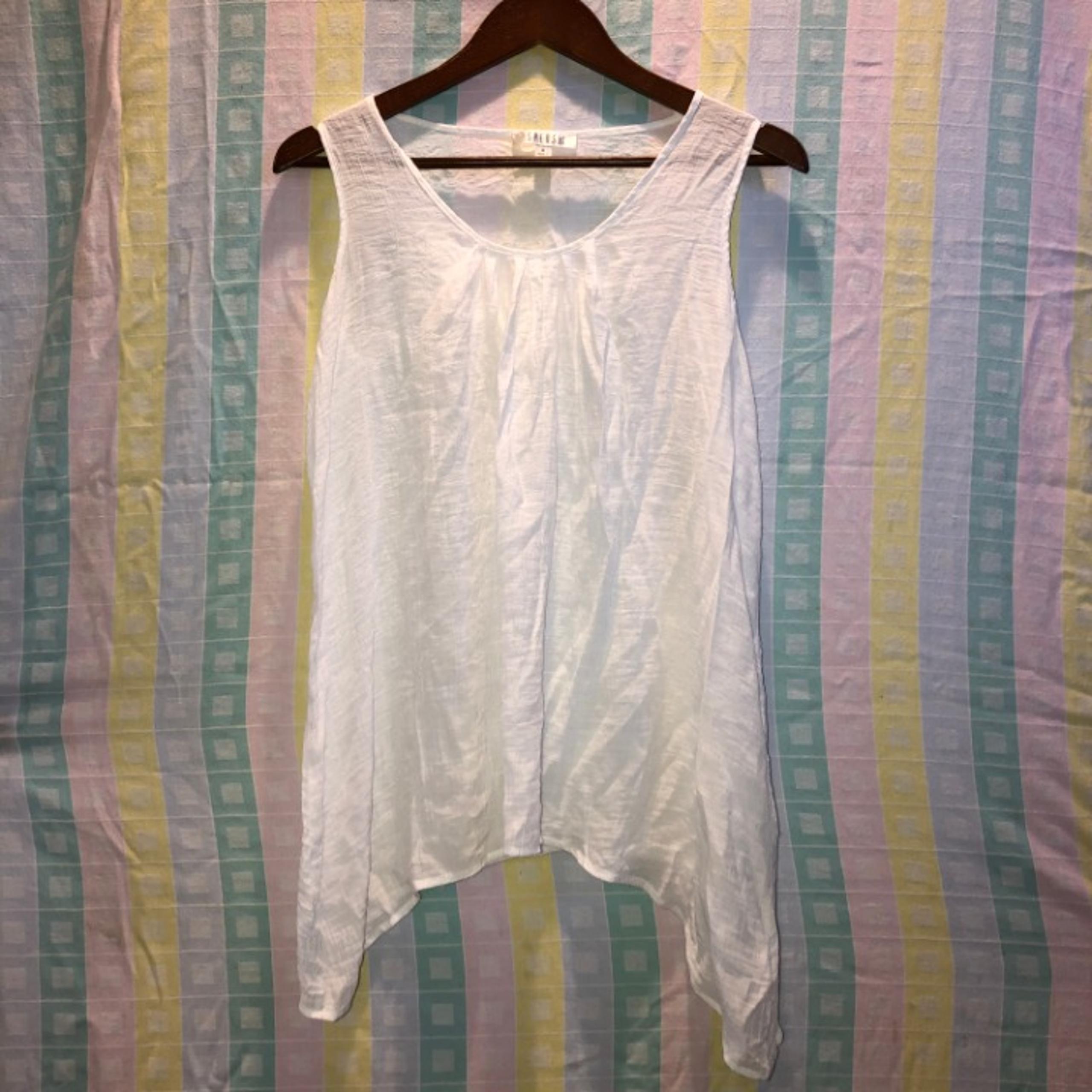 Spense Flowy White Tank Top | M | FLAW