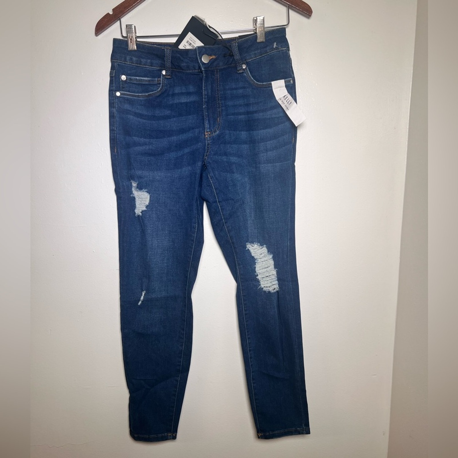 Tahari Womens Distressed Mid Rise Skinny Jeans NWT
