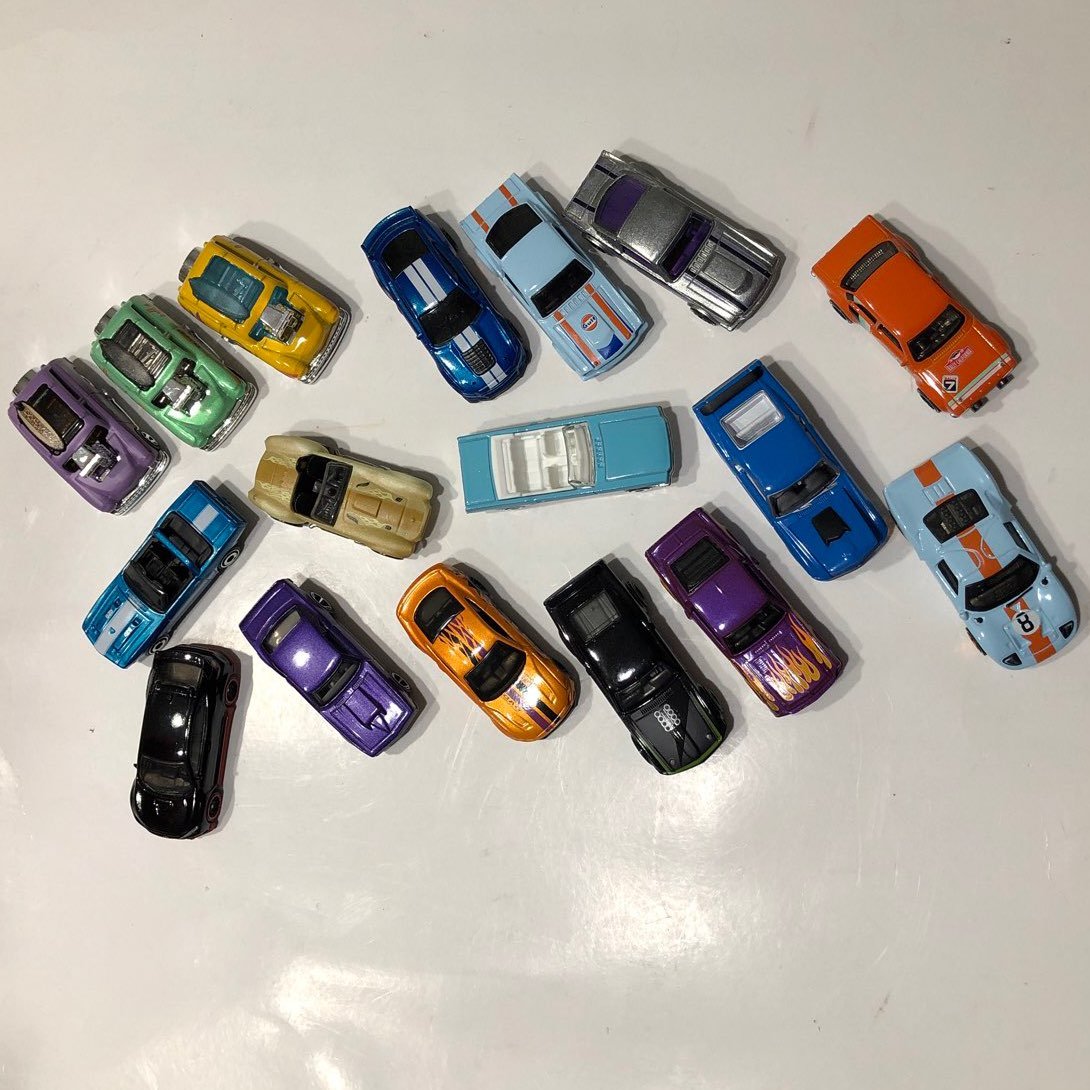 Lot of Hot Wheel Cars (17)