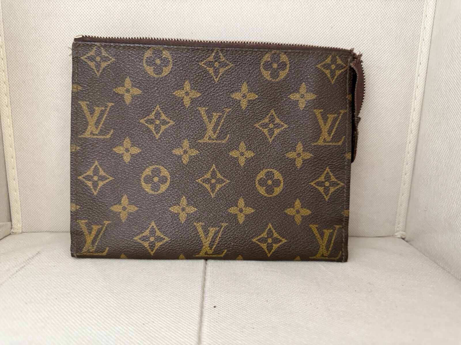 *RARE* AUTHENTIC LOUIS VUITTON BROWN MONOGRAM VINTAGE TOILETRY POUCH 19