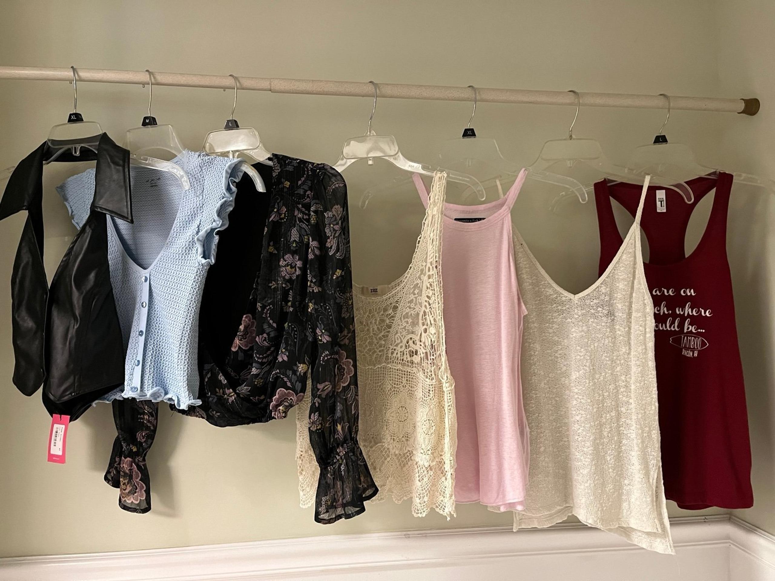 Women’s Summer Halter Tops bundle size XS