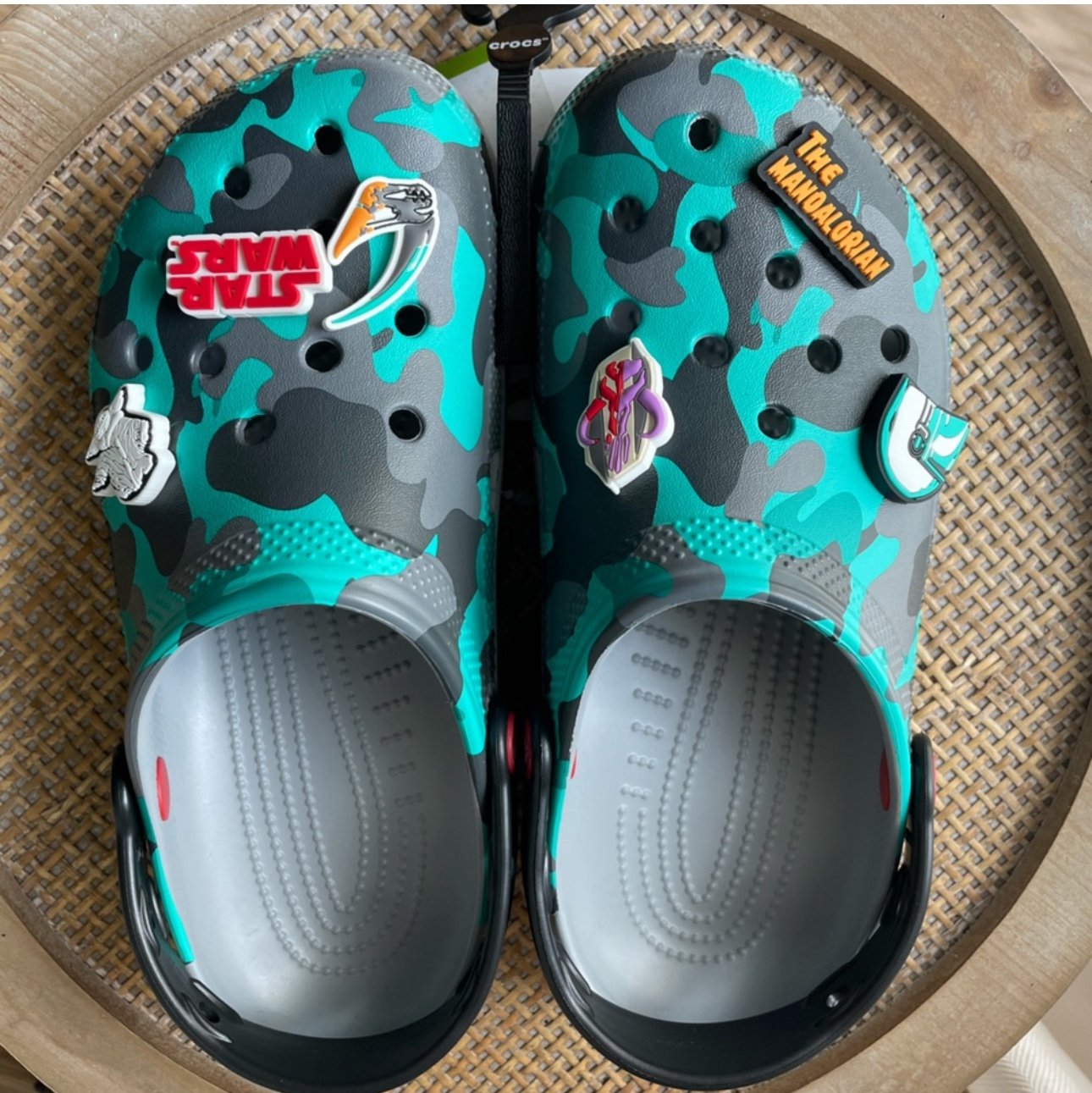 Disney star wars Crocs mandalorian m6/w8 NWT