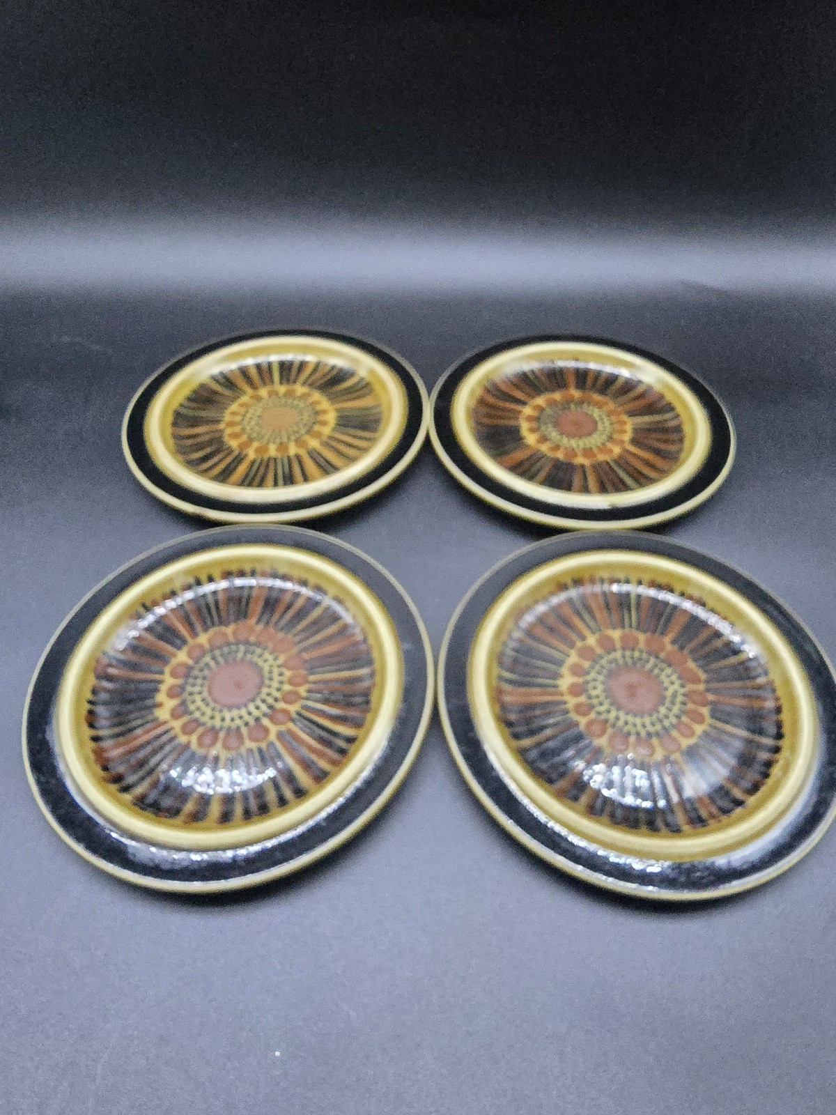 ARABIA FINLAND MCM KOSMOS GUNVOR OLIN-GRÖNQVIST (4) SALAD/BREAD PLATES