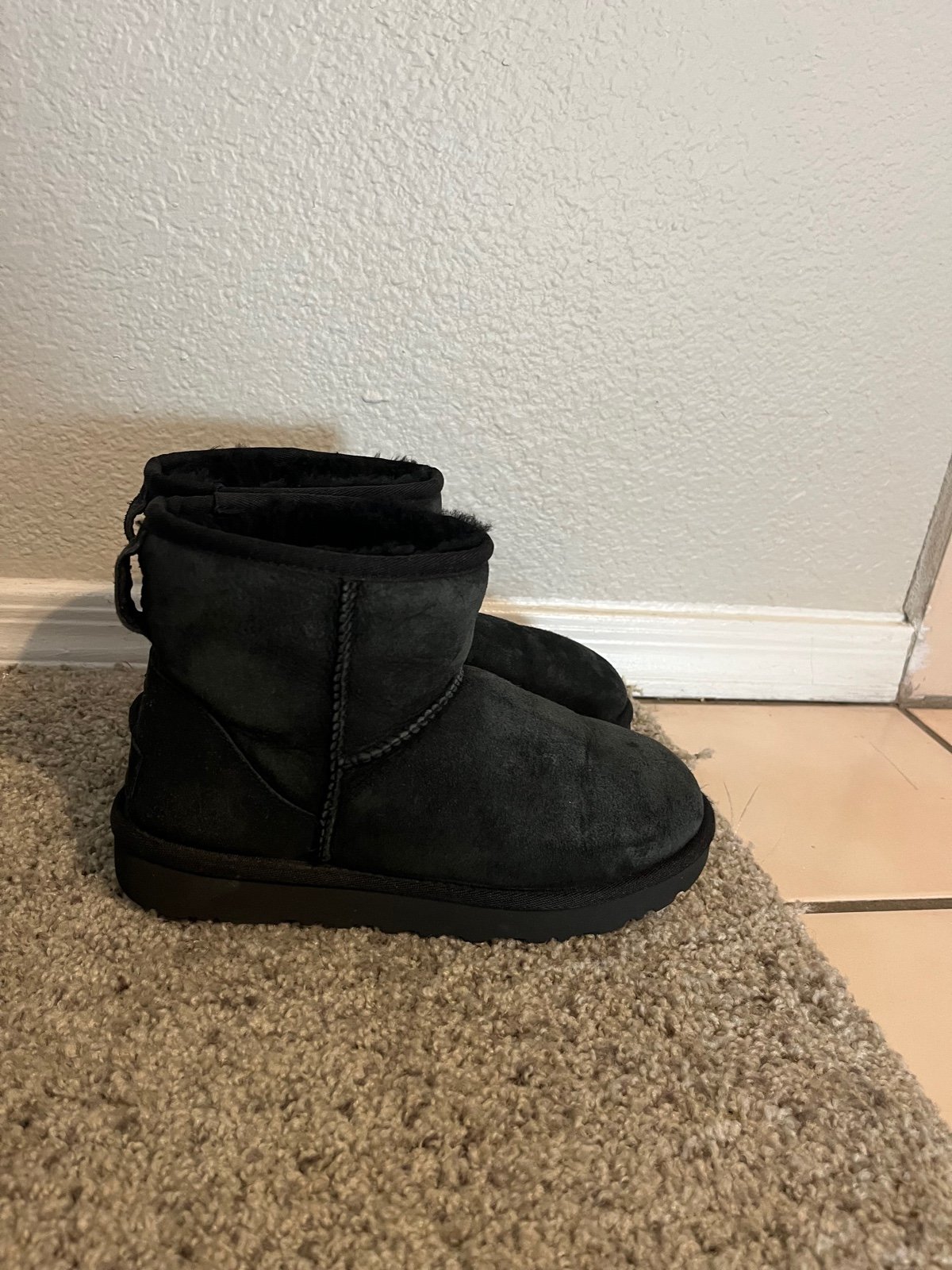 UGG Classic Mini Boot