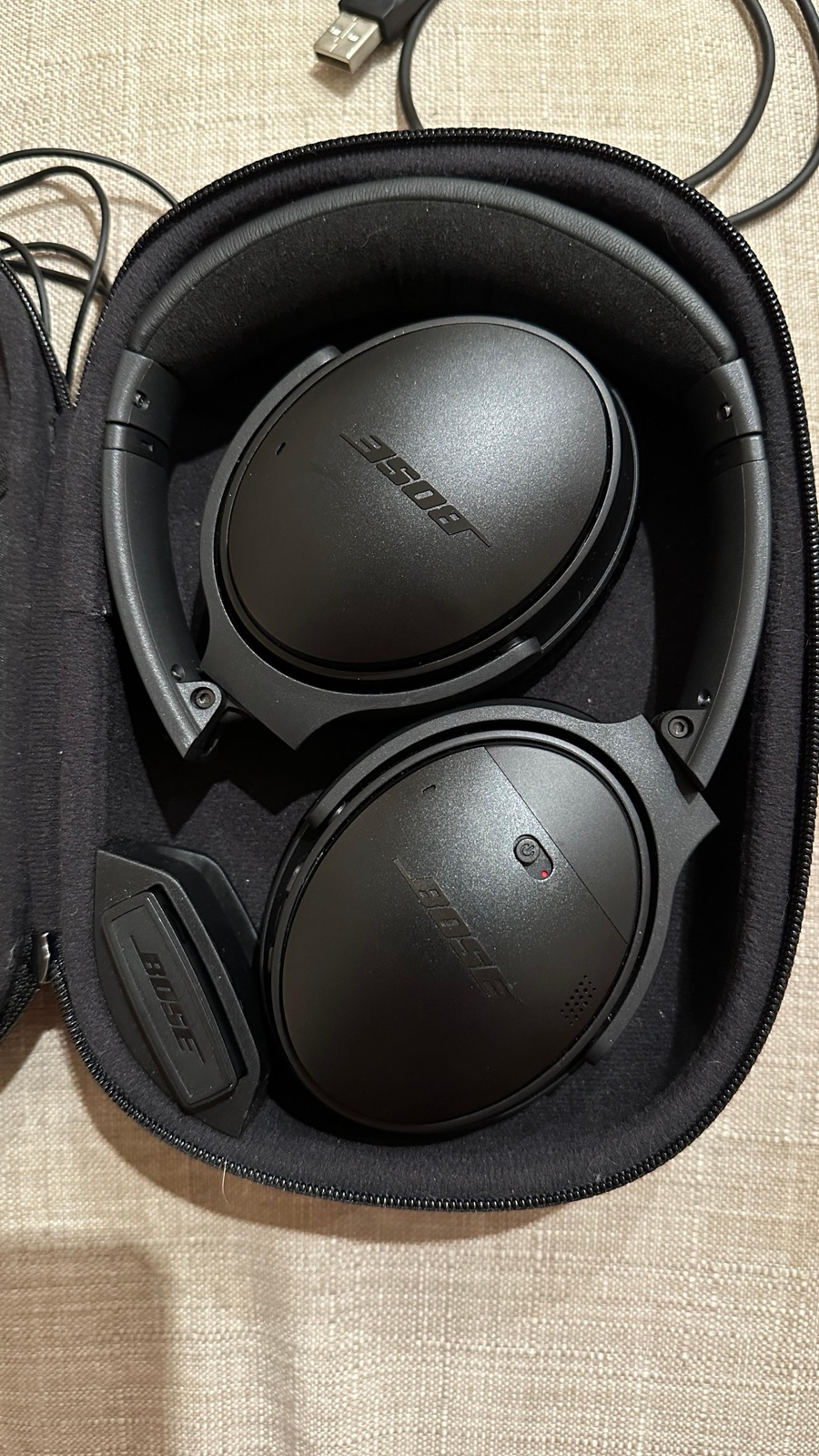 Bose QuietComfort 35 (Series II) Wireless Headphones, Noise Cancelling - Black