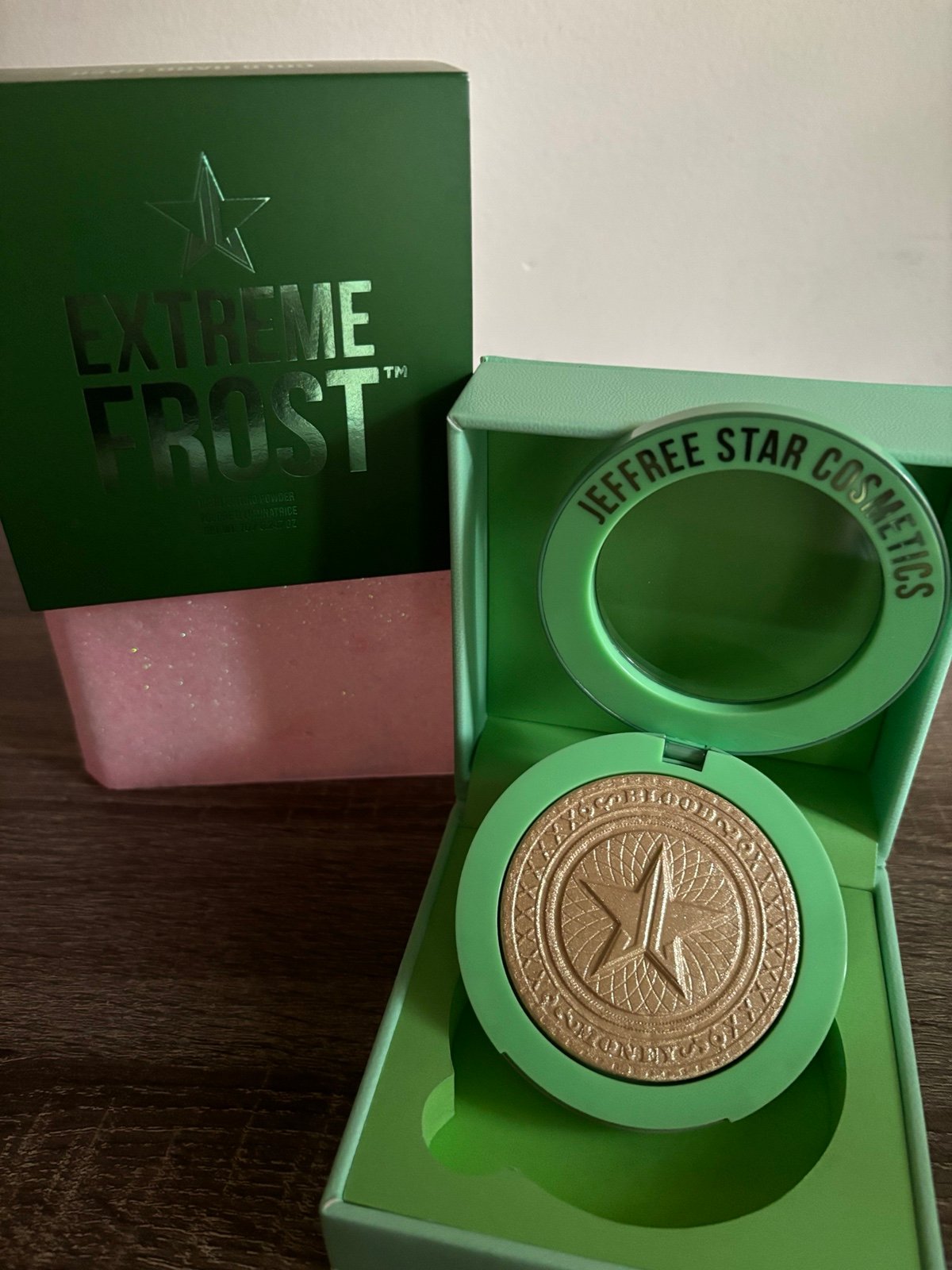 Jeffree Star Cold Hard Cash Extreme Frost