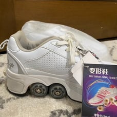 Retractable deformation rollerskate shoes sneakers rollerskates