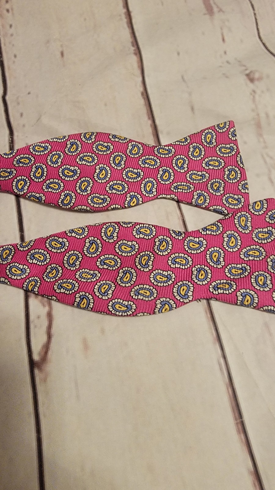 Polo bow tie