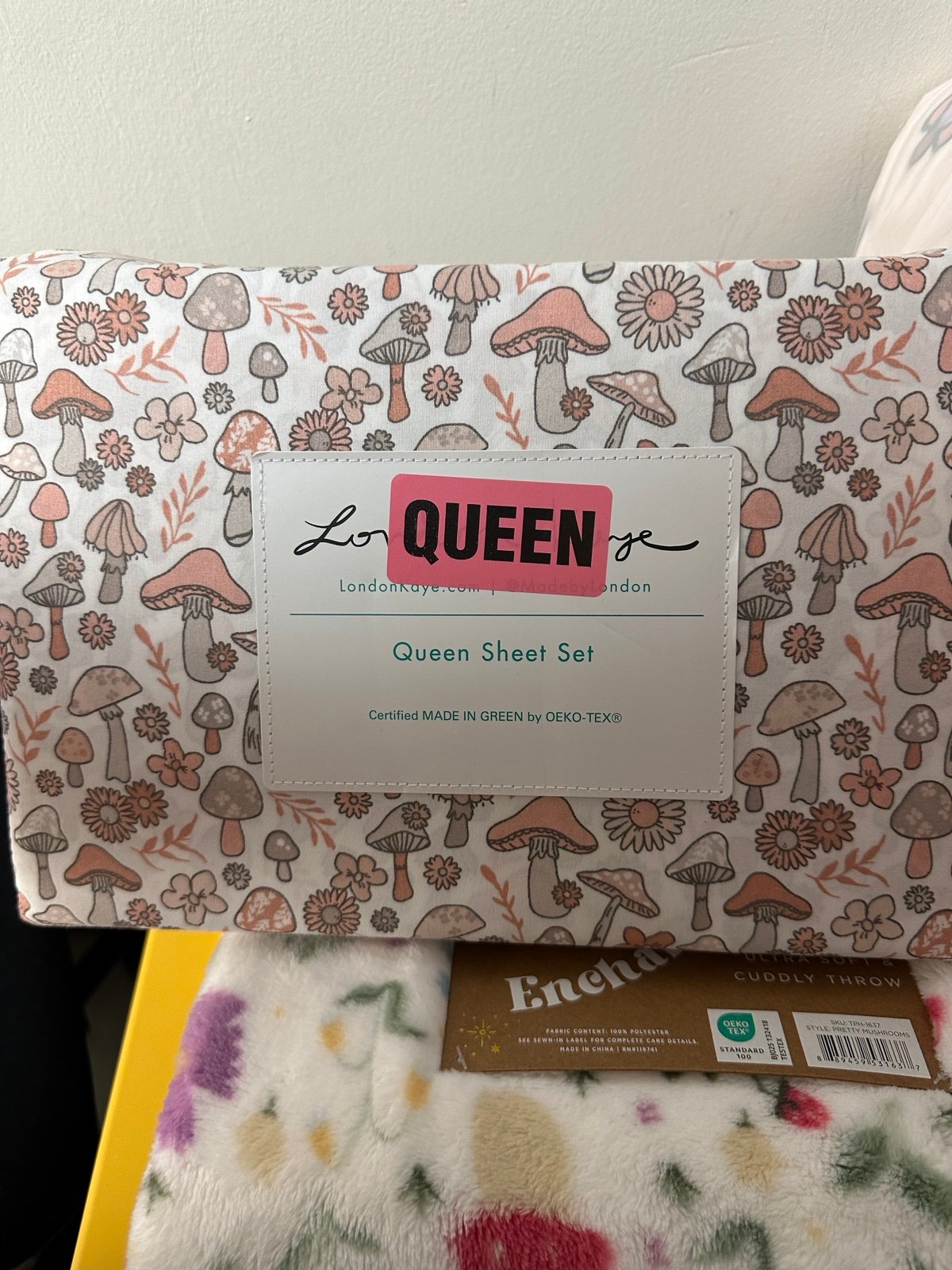 London Kaye Mushroom Queen sheet set