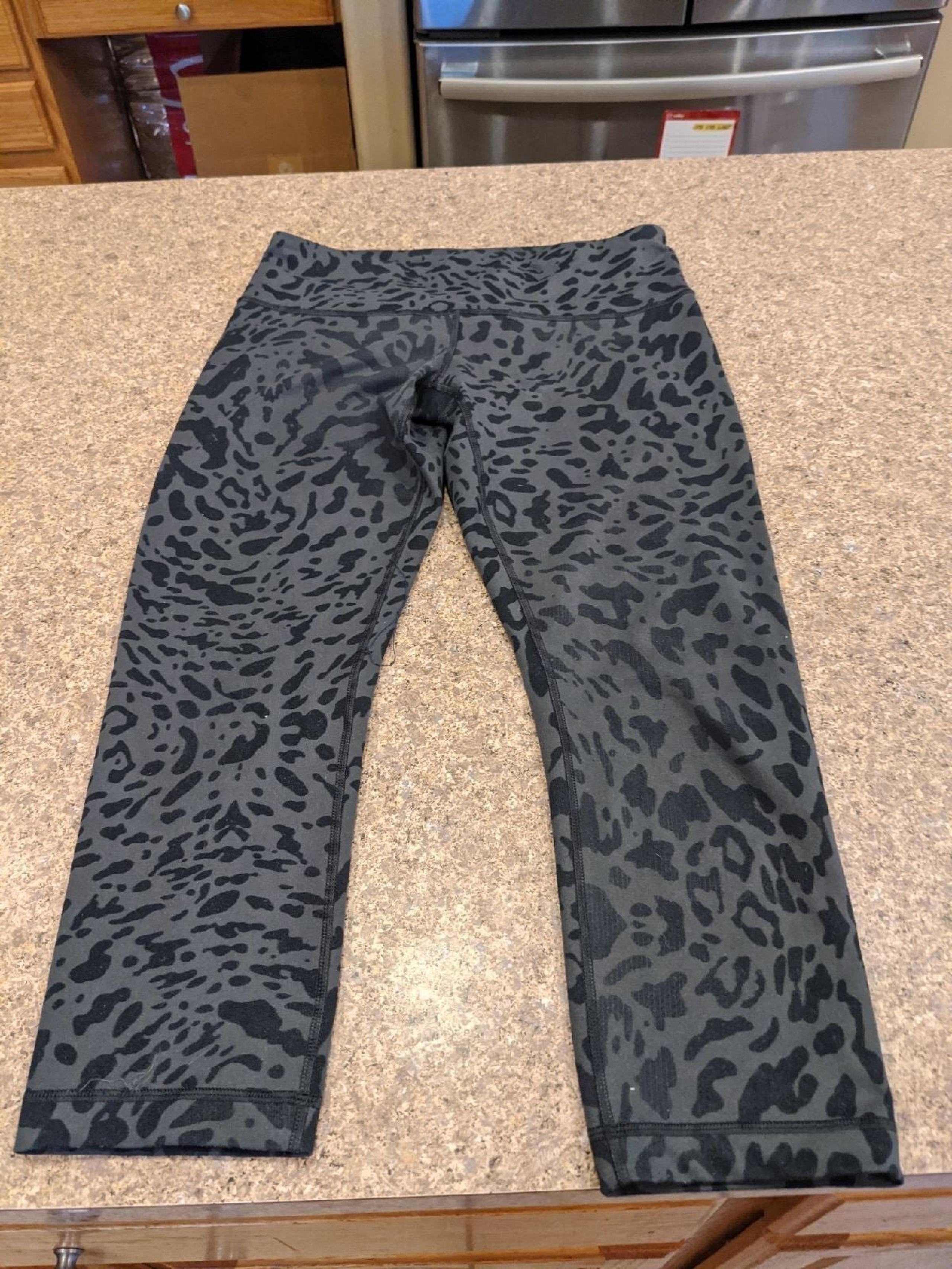 Lululemon Wunder Under Capris Crops Pants Leggings 21"