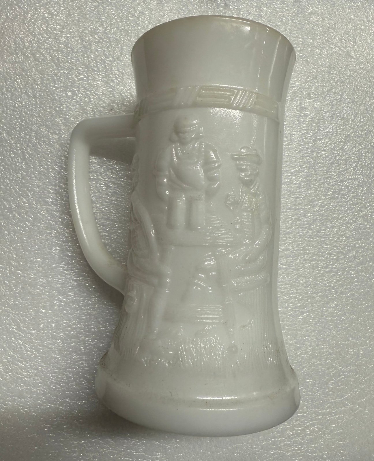 Vintage Milky White, Ivory Victorian Mug