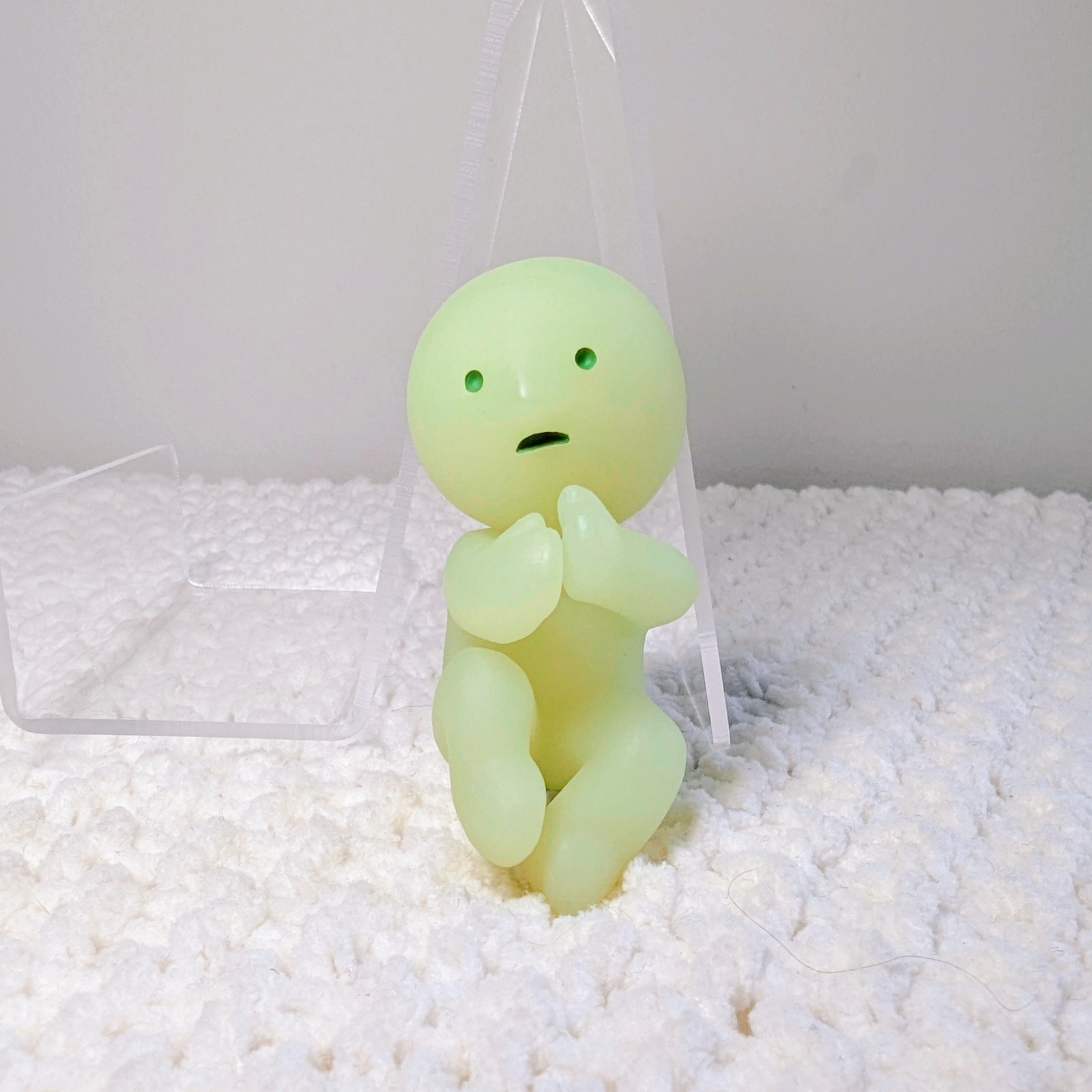 Smiski Glow in the Dark Climbing Rope Figure
