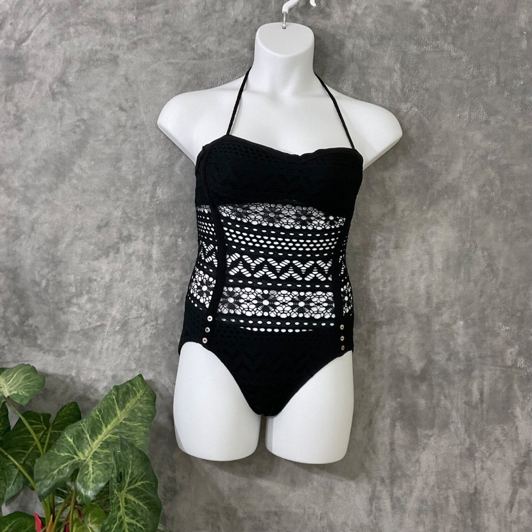 ROBIN PICCONE Mia Crochet One-Piece Swimsuit women’s size 8 black