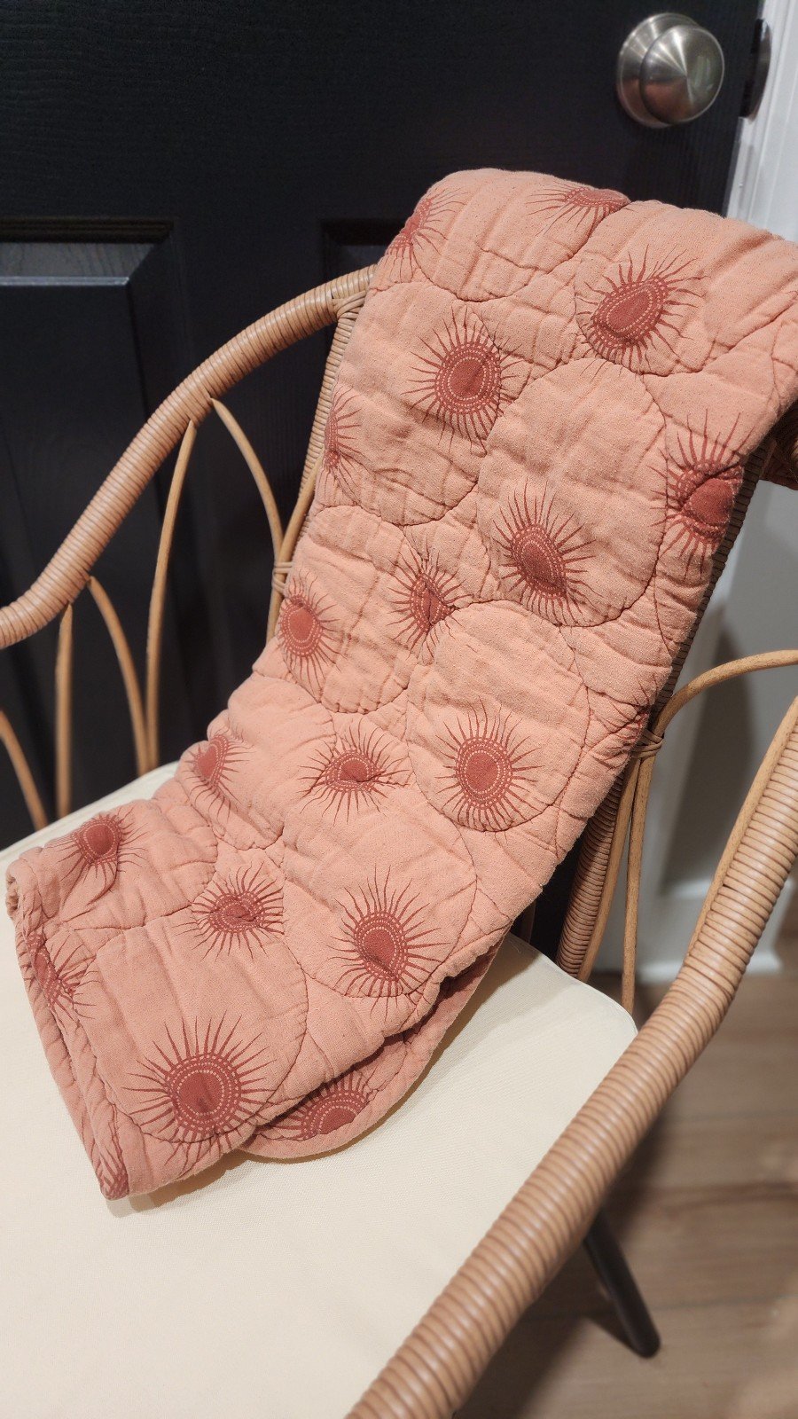 Kate quinn quilt SUNS
