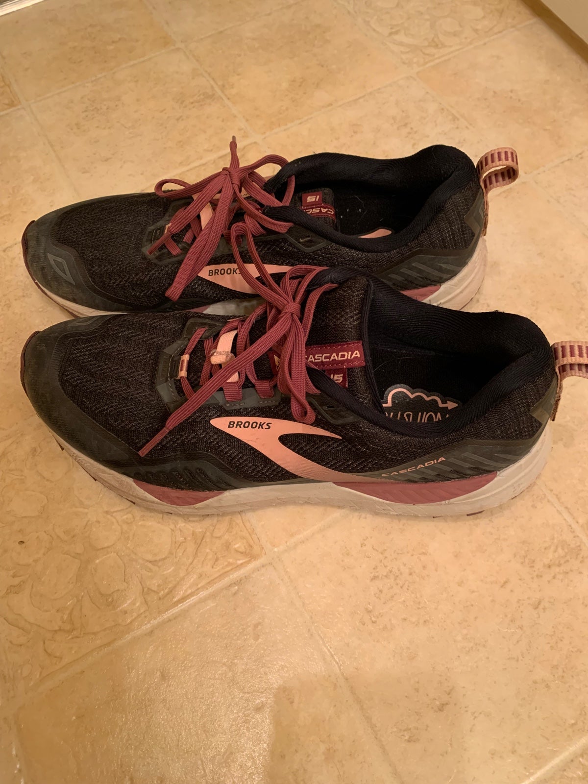 great offers Brooks Cascadia 15 size 11 Women great offers Brooks Cascadia 15 size 11 Women
