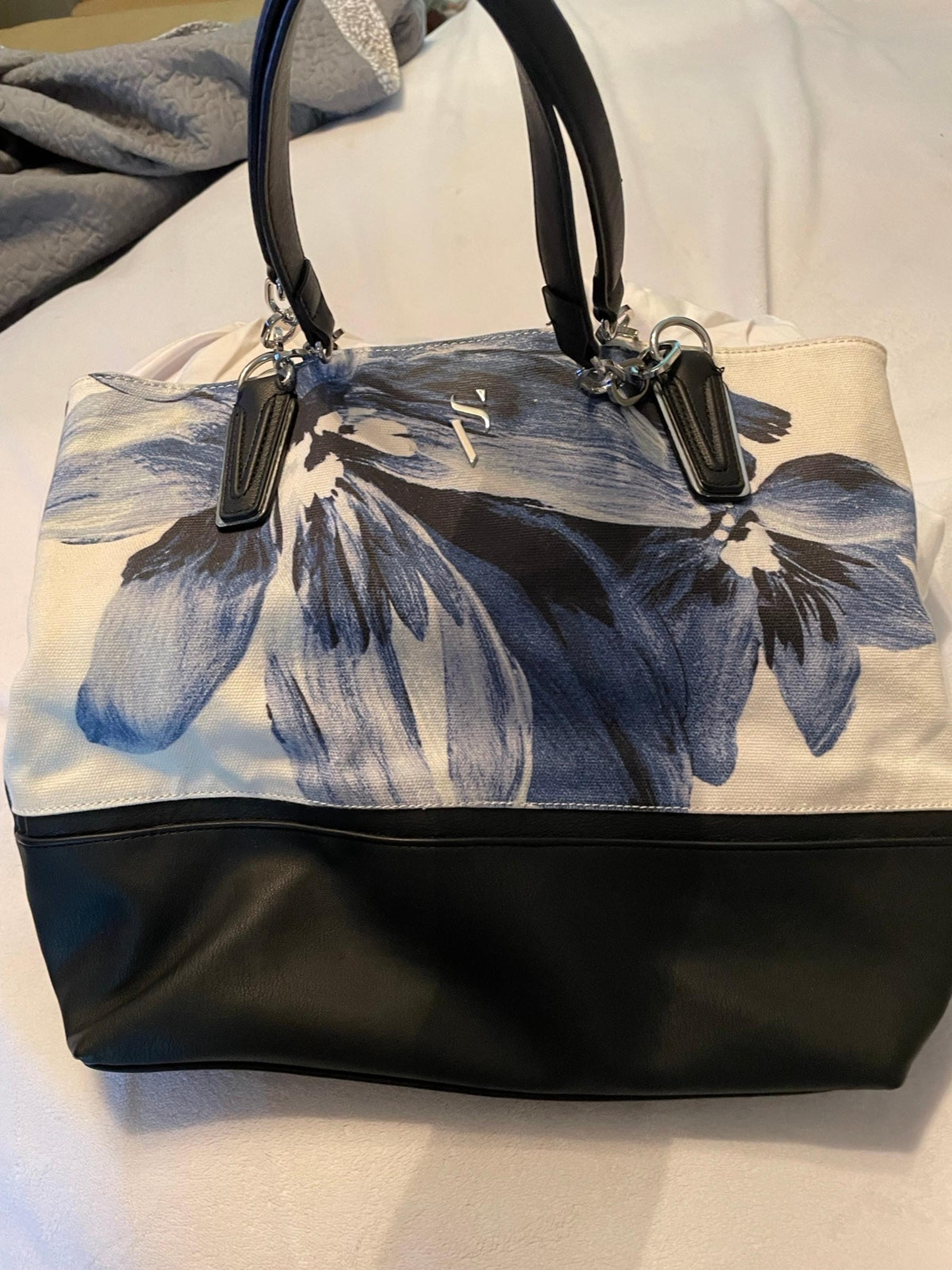 Simply Vera purse/tote