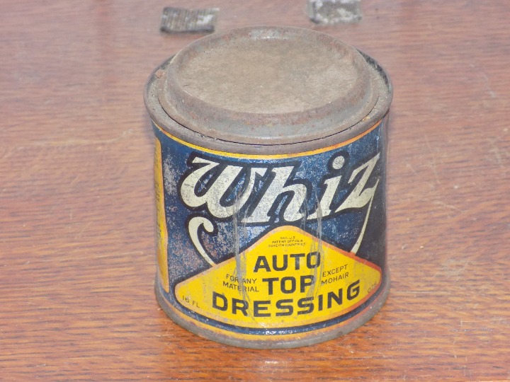 Vintage Whiz Auto Top Dressing 16 Ounce Can