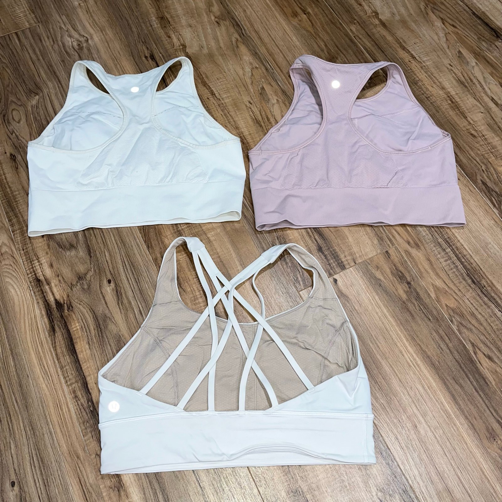 Lululemon sports bra bundle - detail