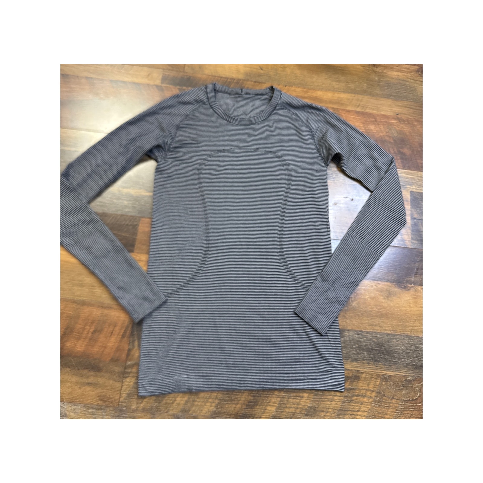 Lululemon Swiftly Tech Long Sleeve Crew Tempo Stripe Black White Sz 8