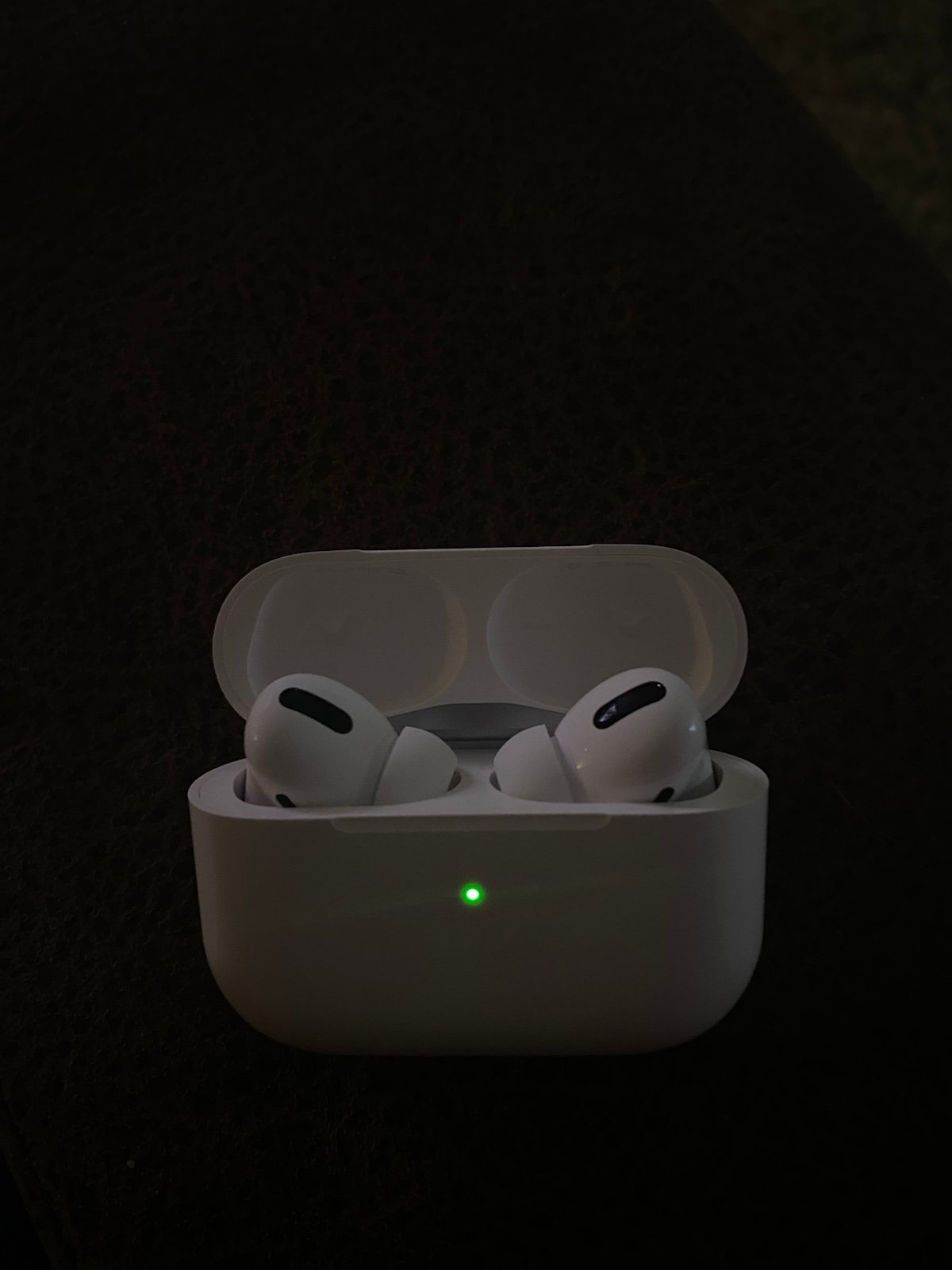 AirPods