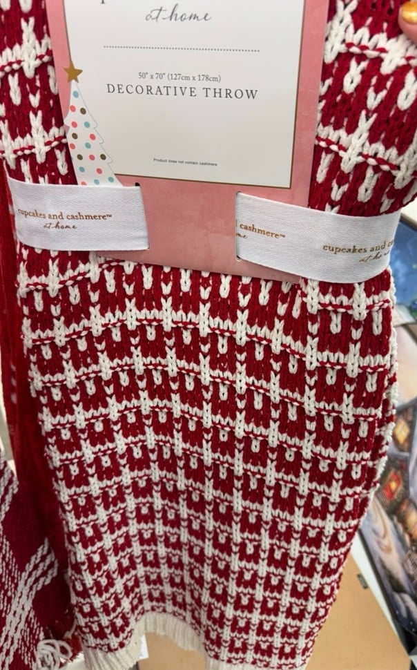 Cupcake and cashmere knit throw red and white