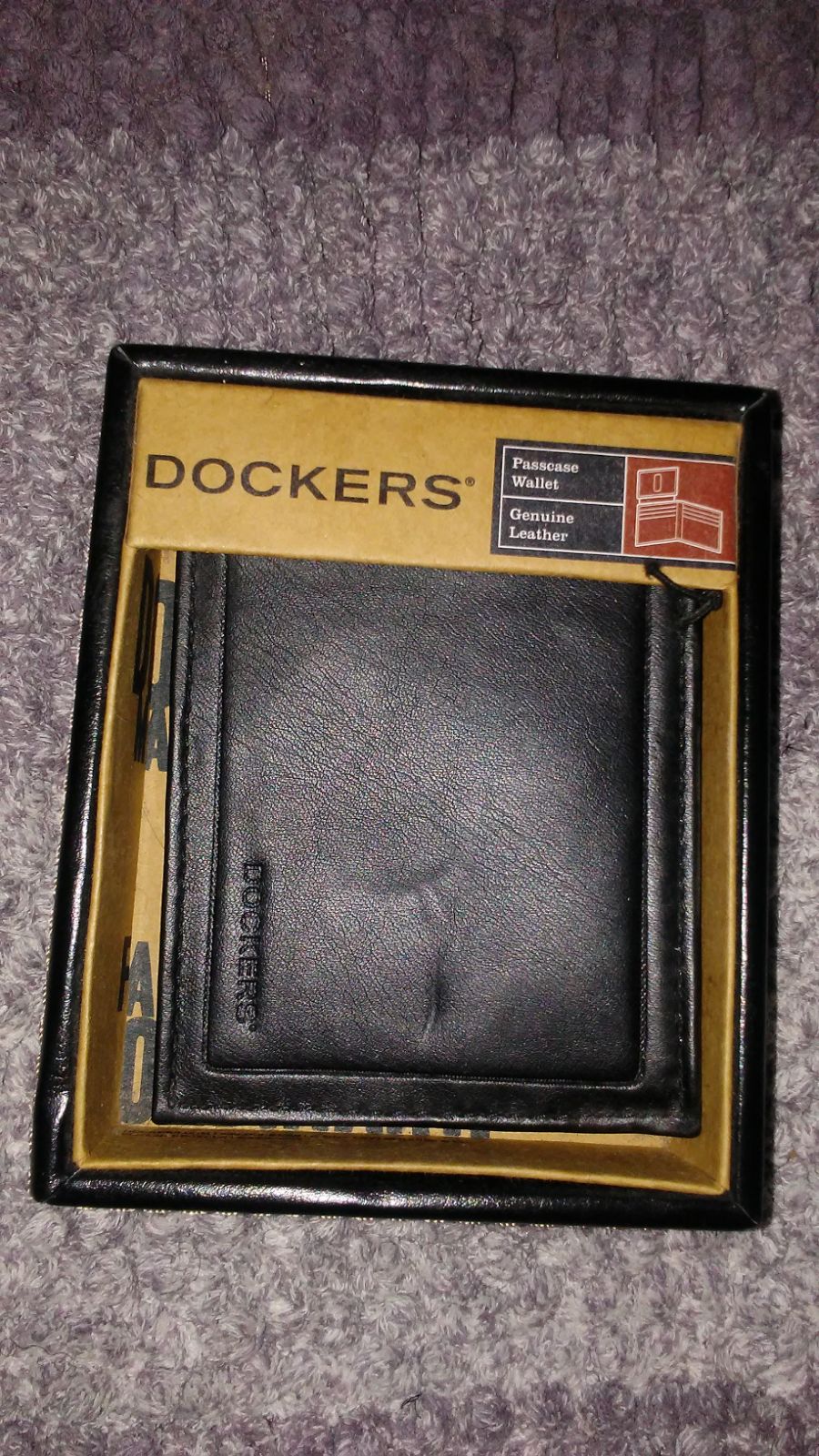 Dockers Brand New Wallet Men