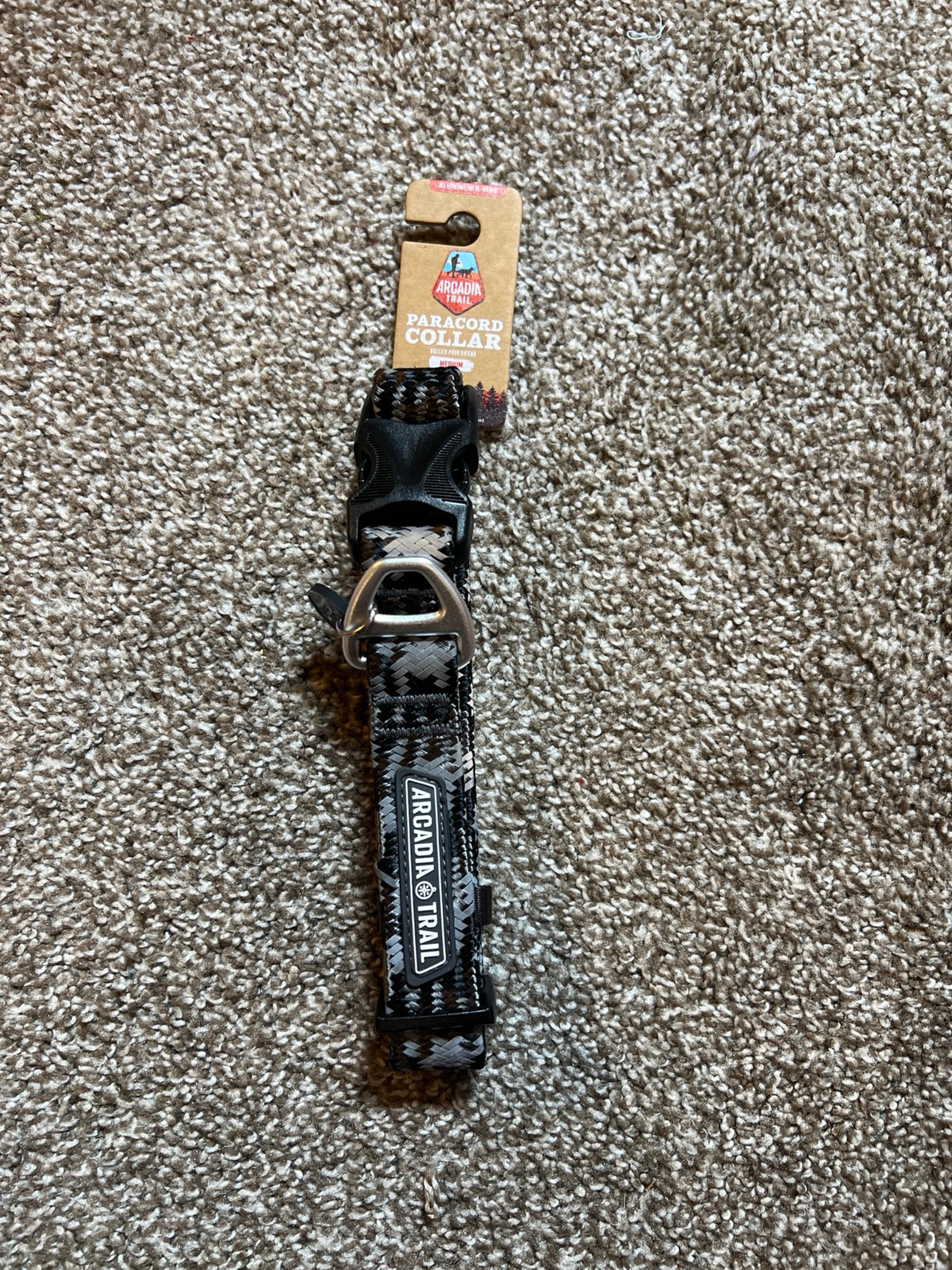 Arcadia trails dog collar size M / New :) - PetSmart