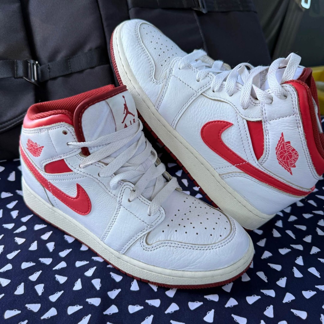Nike Air Jordan 1 White Dune Red Youth Size 5Y Women’s Size 6.5