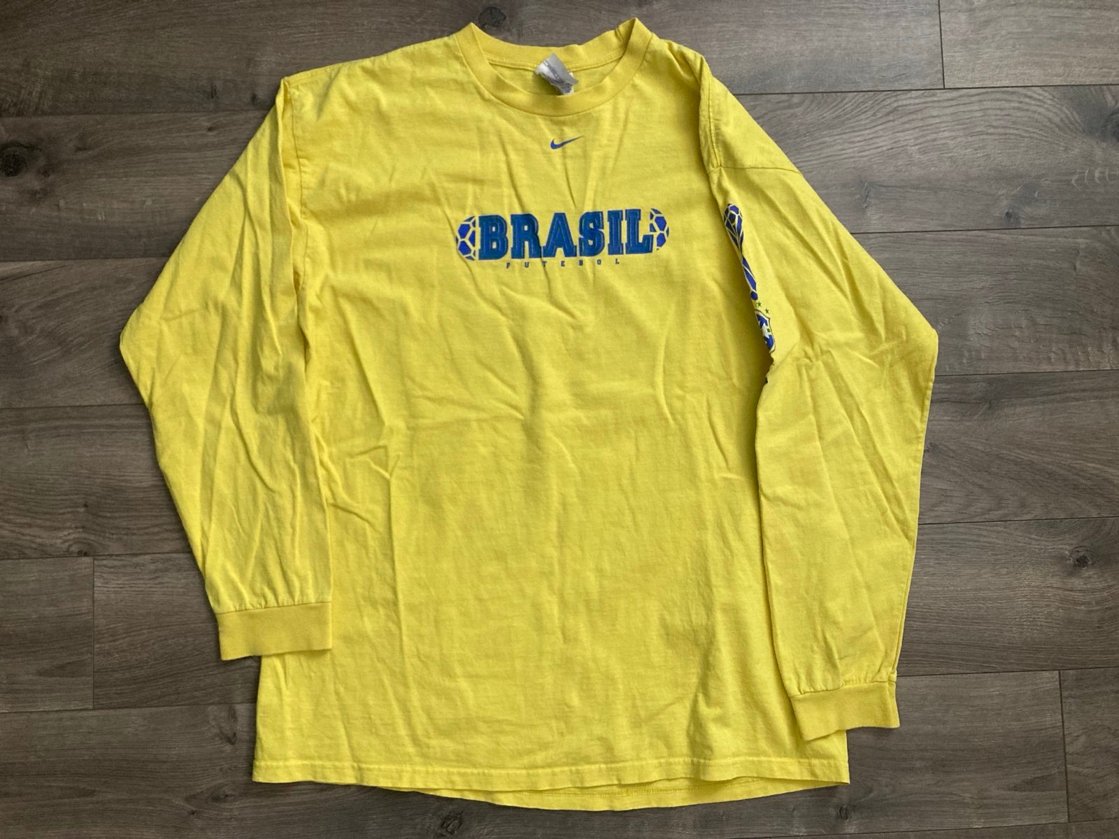 Vintage Y2K Nike Center Swoosh T-Shirt Brazil National Team XL Longsleeve CBF
