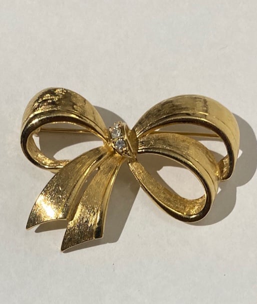Vintage Avon Brooch