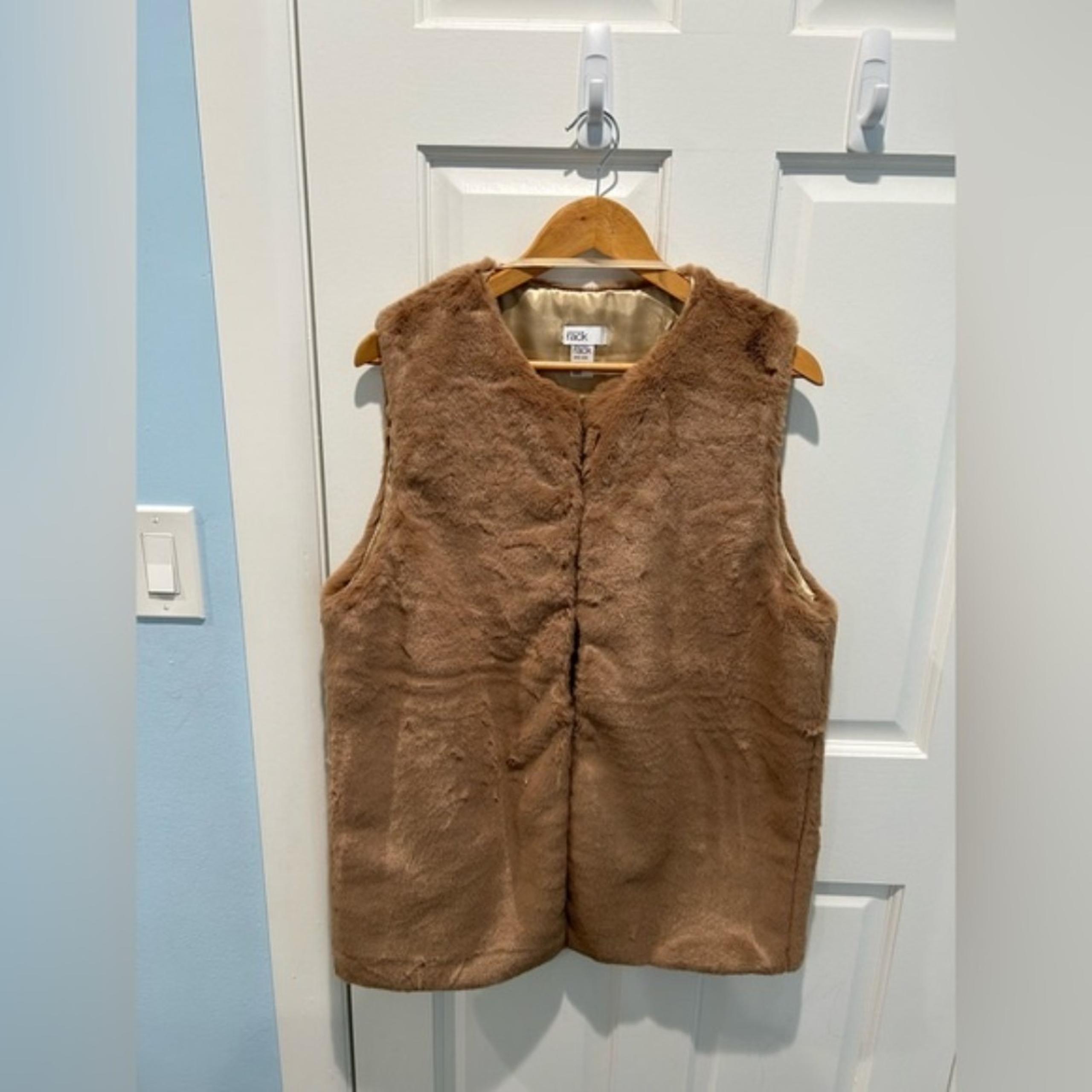 NEW Nordstrom Rack Women Faux Fur Vest Tan One Size
