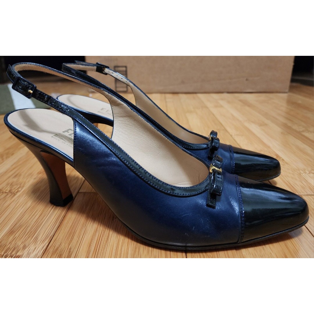 Vintage 80s Salvatore Ferragamo Heels 7.5 B Navy Blue Leather Slingback Bow Tie