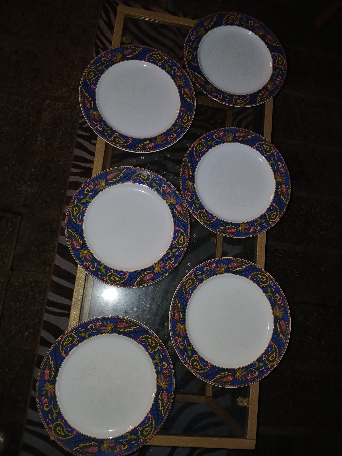 Signature-Windsor Paisley and Flowwers Dinner Plates