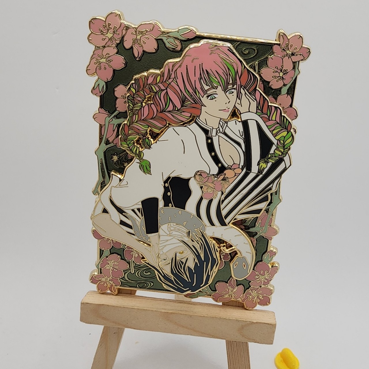 Demon Slayer Obamitsu Obanai Mitsuri Magnetic Enamel Pin