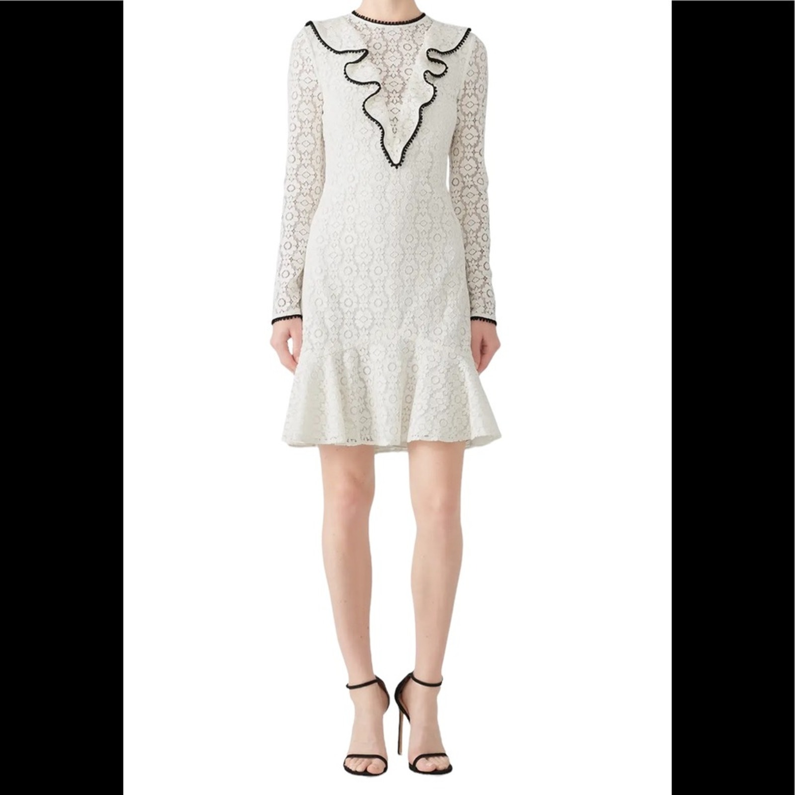 MONIQUE LHUILLIER Ivory Lace Dress