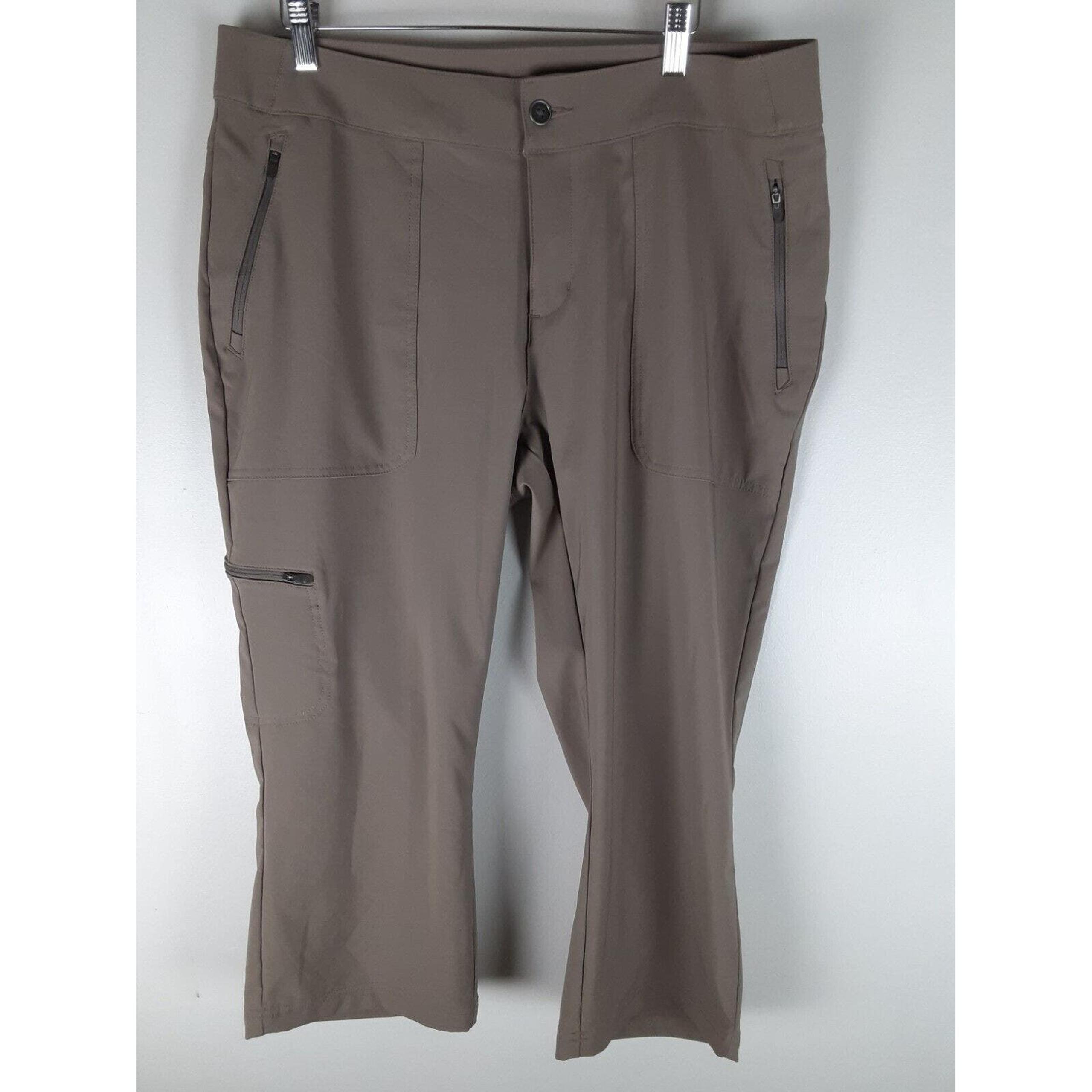 Columbia Women's Tan Khaki Cropped Cargo Pants Zip Pocket Hiking Outdoor 16