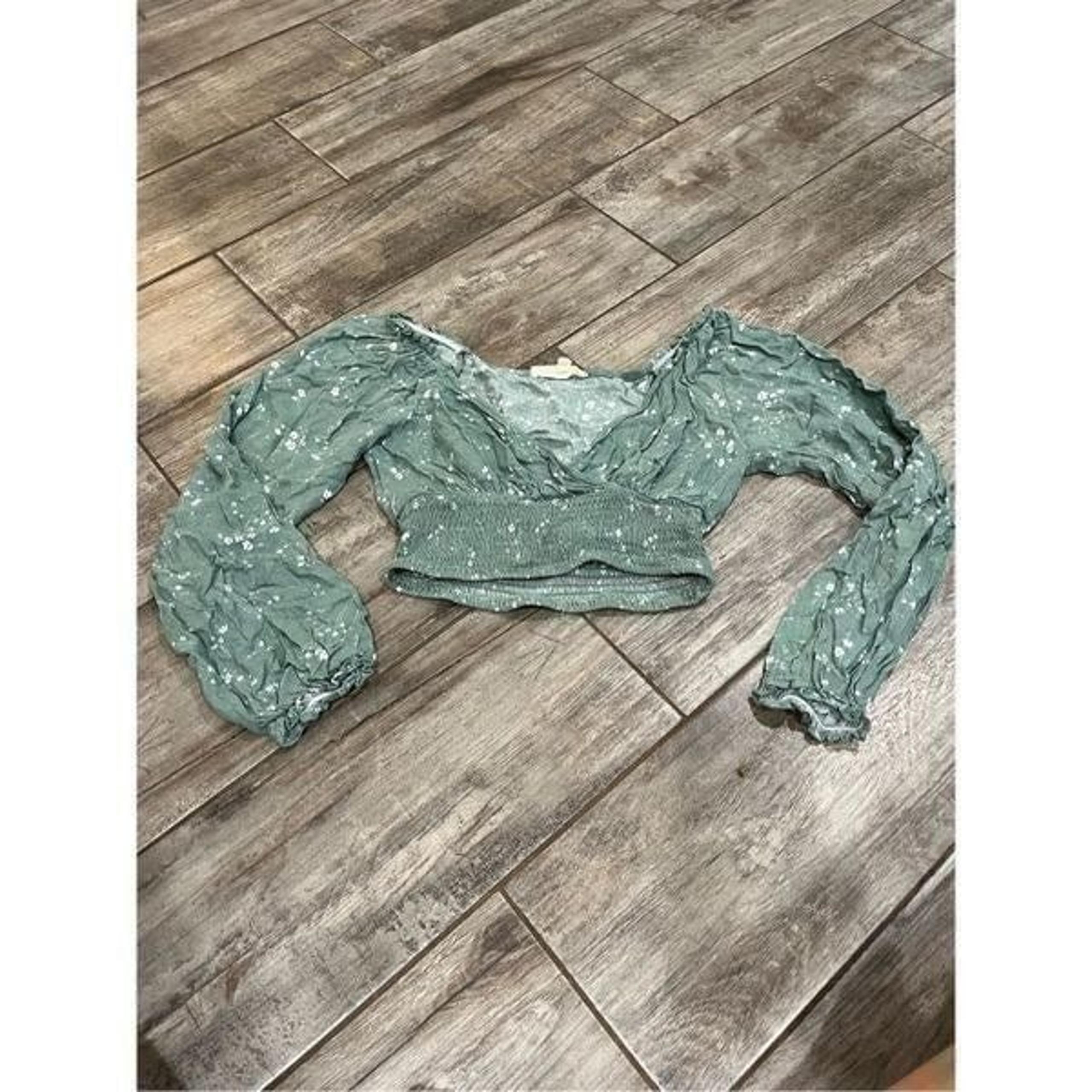 LA Hearts Pacsun Cropped Floral Smocked Top Size Small