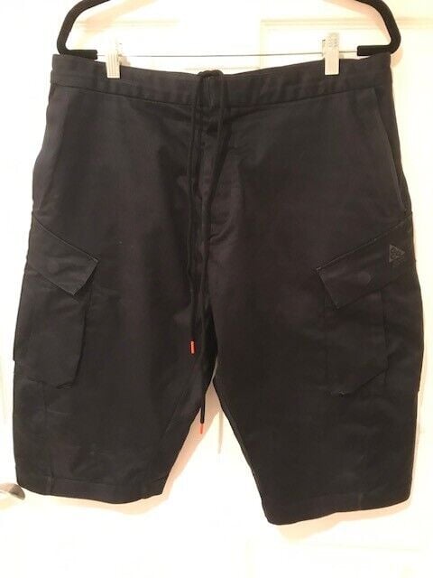 NikeLab ACG Pocket Cargo Shorts Large 829576-010